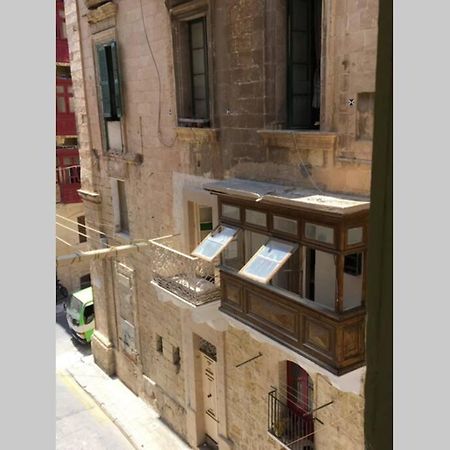 St Nicholas Valletta Buitenkant foto