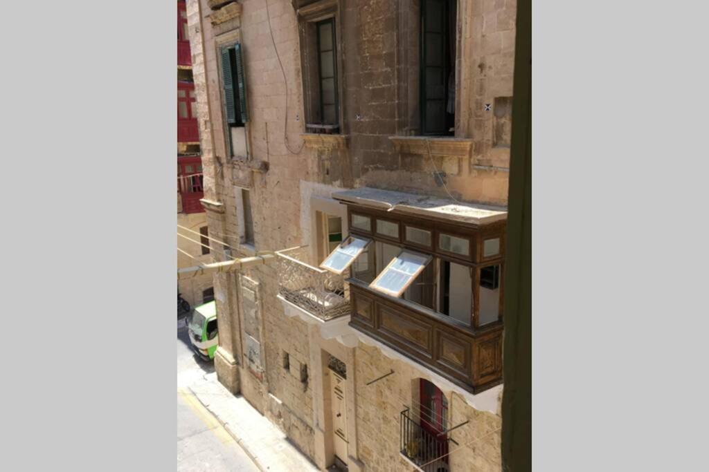 St Nicholas Valletta Buitenkant foto